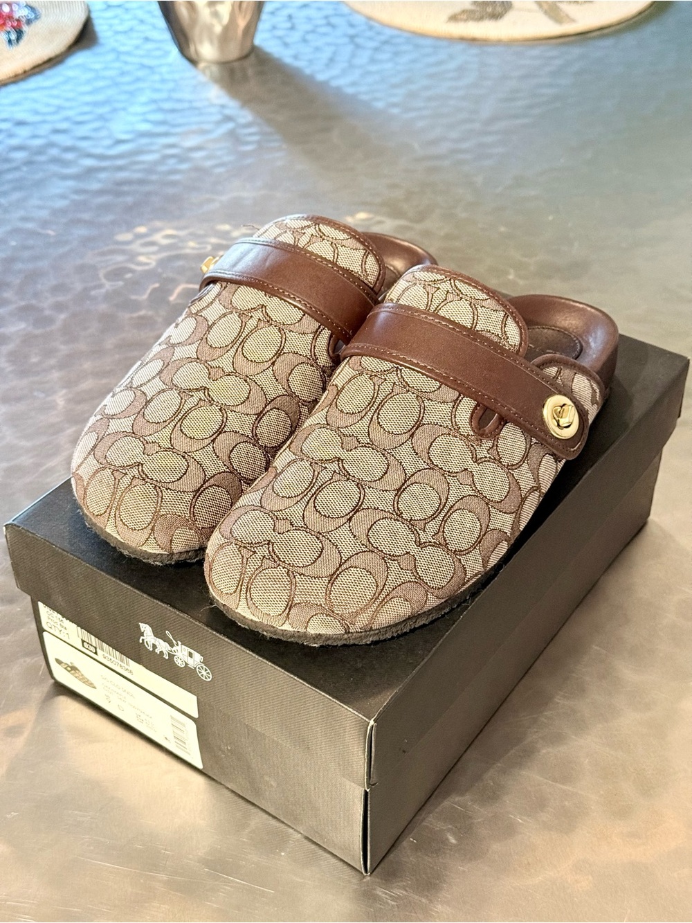 Coach Men’s Blake Signature Clog Slides Oak/Maple Size 9